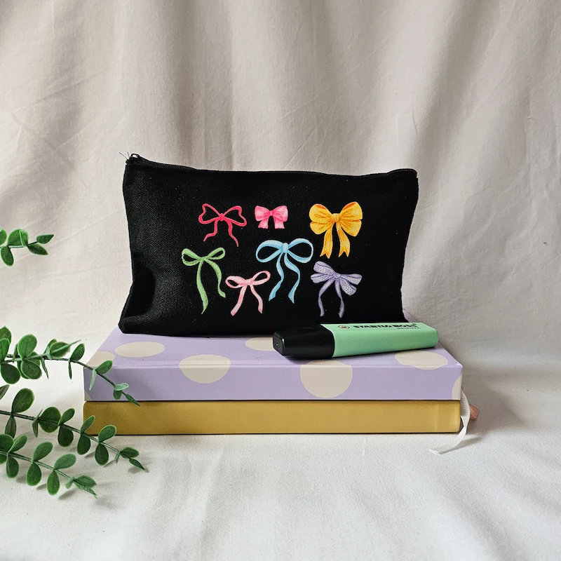 Estuche negro lazos de amor